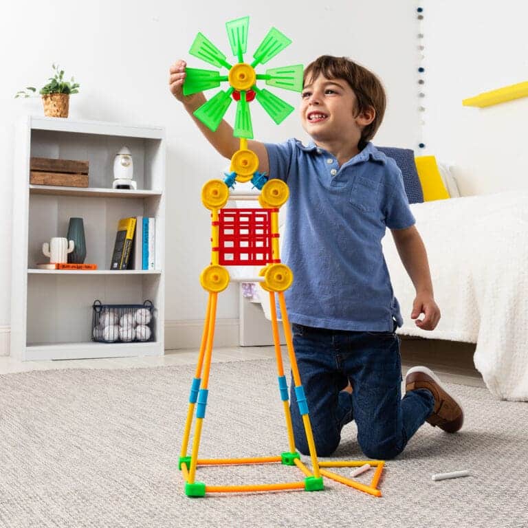 kid with 30 Model Super Bulding Set