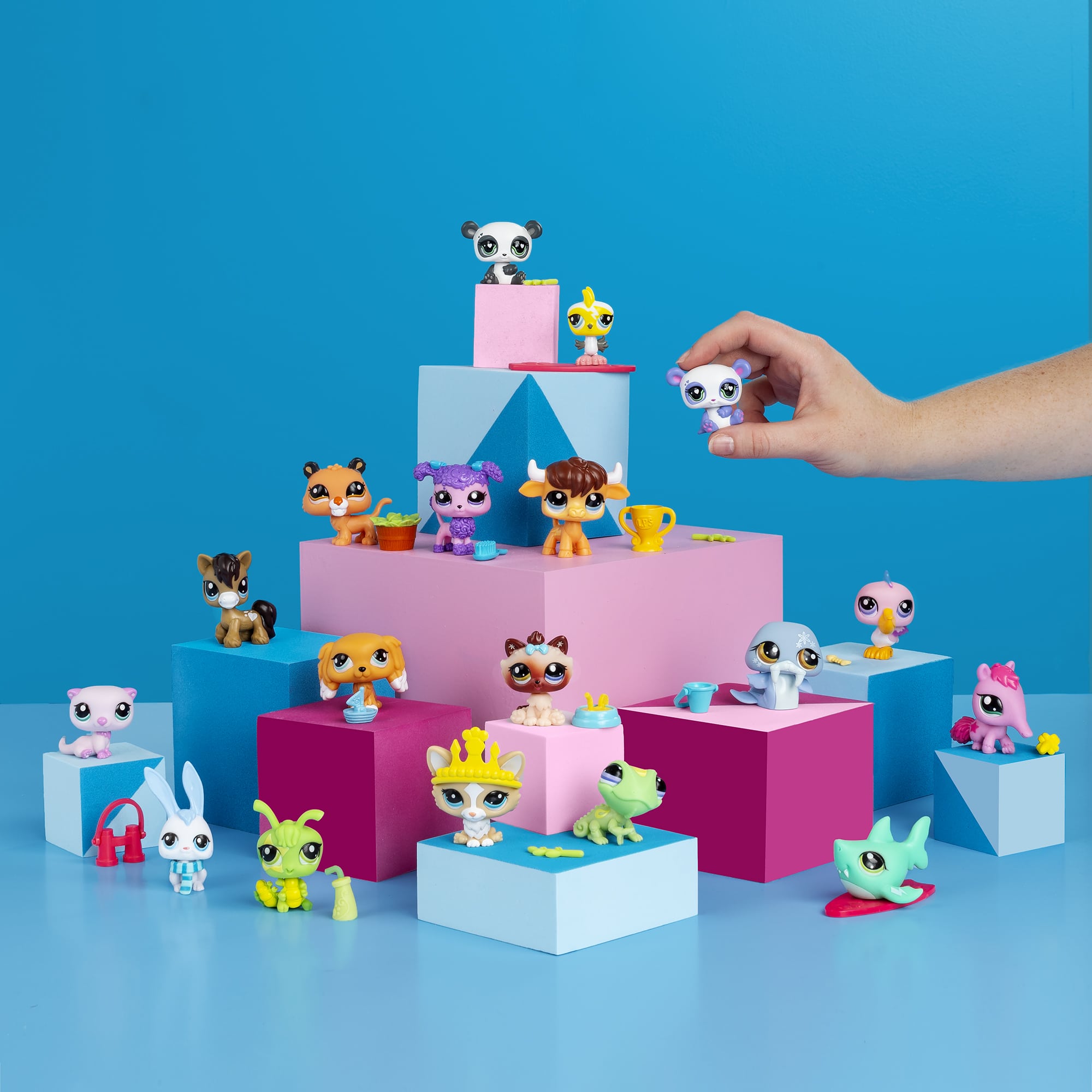 Littlest Pet Shop toys are back - new gen 7 toys from BasicFun