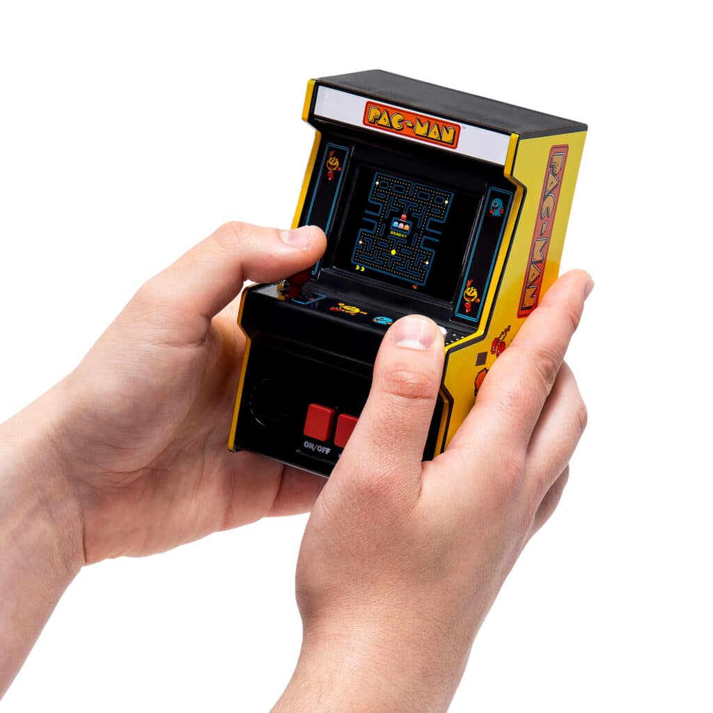 09674 ArcadeClassics Hero2 PacMan